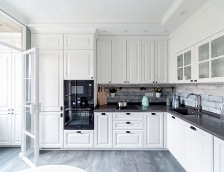 Белая кухня