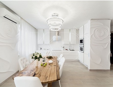 Белая кухня в интерьере