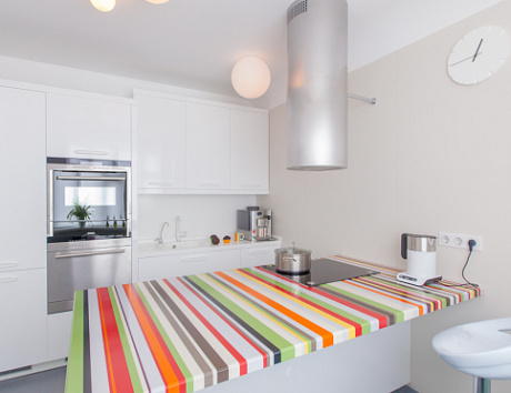 Глянцевая кухня в Санкт-Петербурге