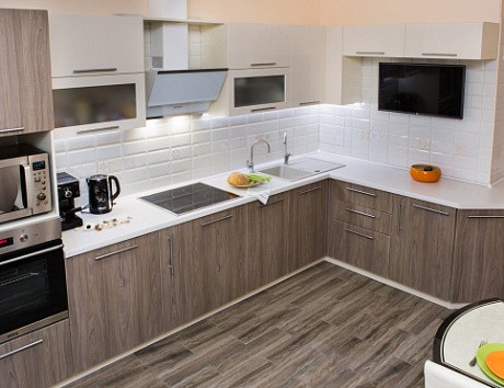 Коричневая кухня в Санкт-Петербурге