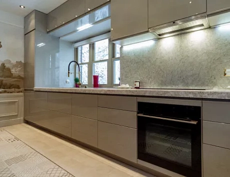 Серая кухня в Санкт-Петербурге