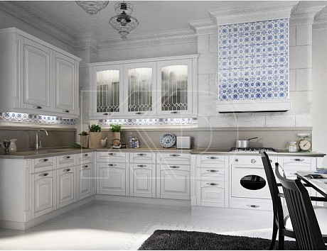 Белый фасад кухни классика