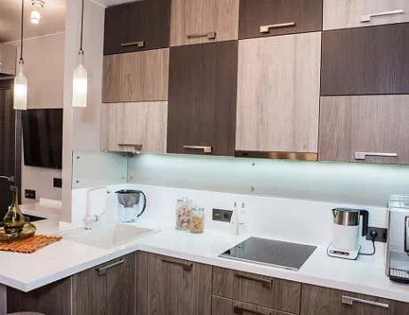 Темная кухня в Ростове-на-Дону