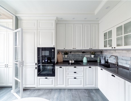 белая кухня в квартире