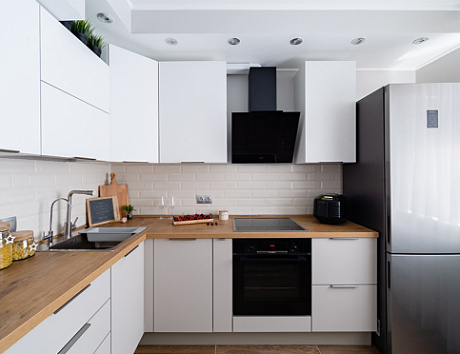 Белая кухня в Санкт-Петербурге