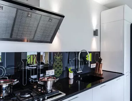 Глянцевая кухня в Ростове-на-Дону